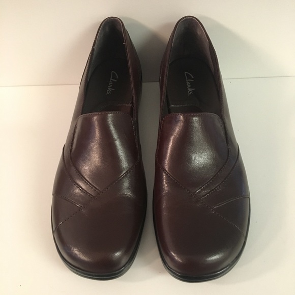 CLARKS Blackberry Brown Slip On Loafers SZ 10M NEW - Picture 1 of 5